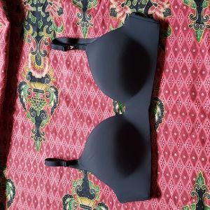 Victoria's Secret lightly lined bra